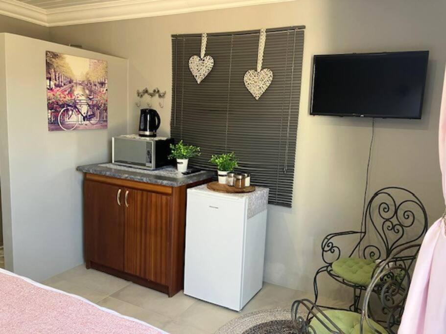 קיטמנשופ Stellies Accommodation - Room 2 מראה חיצוני תמונה